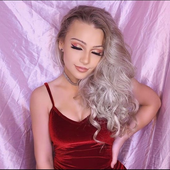 NIP⭐️8 Sets Gorgeous Eyelashes⭐️ - Picture 4 of 8